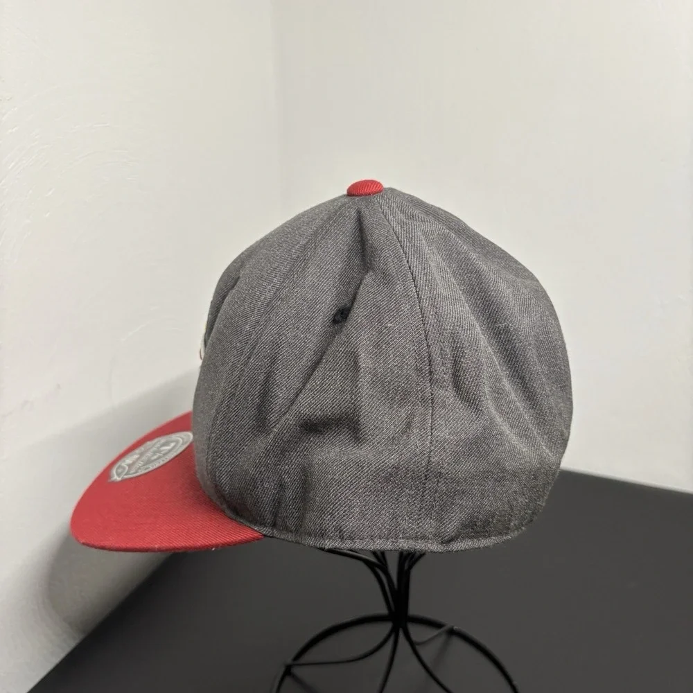 Miami‎ Heat Mitchell & Ness Snapback NBA Hat Red/Gray Grey Size 7 5/8 Cork